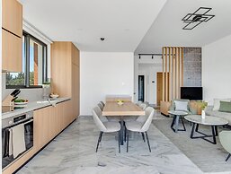 Sanders Olive - Cute 2-bdr Apt With Shared Pool