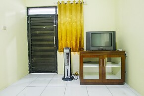 OYO Life 91606 Nadin Guest House Syariah