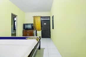 OYO Life 91606 Nadin Guest House Syariah