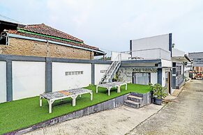 Capital O 91466 Hotel Neu Backpacker Tf Syariah (smk Tb)