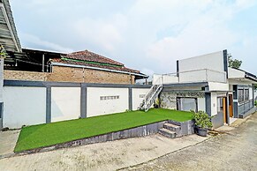 Capital O 91466 Hotel Neu Backpacker Tf Syariah (smk Tb)