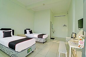 Capital O 91466 Hotel Neu Backpacker Tf Syariah (smk Tb)