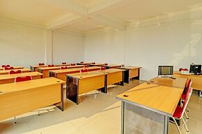 Capital O 91466 Hotel Neu Backpacker Tf Syariah (smk Tb)