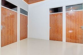 OYO 91960 Fariza House Syariah