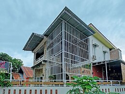 OYO 91857 Callista Homestay Near RSUD Prof. Dr. H. M. Anwar Makkatutu