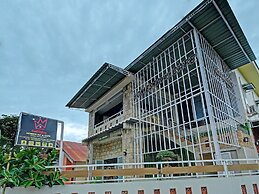 OYO 91857 Callista Homestay Near RSUD Prof. Dr. H. M. Anwar Makkatutu