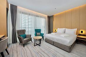 The Grandeur Hotel