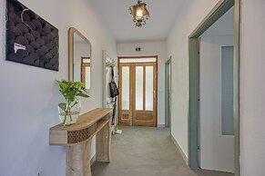 Enolabee Harbour View Apartment