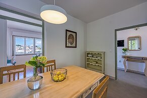 Enolabee Harbour View Apartment