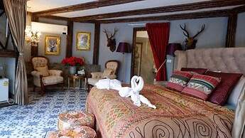 Jungle Moon Boutique Homestay