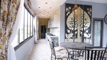 Jungle Moon Boutique Homestay