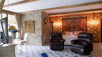 Jungle Moon Boutique Homestay