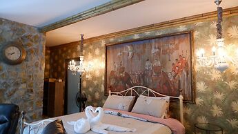 Jungle Moon Boutique Homestay