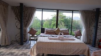 Jungle Moon Boutique Homestay