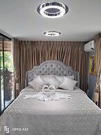 Jungle Moon Boutique Homestay