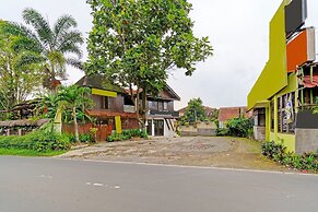 Super OYO Capital O 91810 Hotel Balebat 2