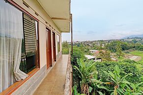 Super OYO Capital O 91810 Hotel Balebat 2