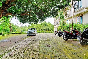 Super OYO Capital O 91810 Hotel Balebat 2