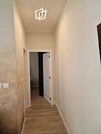 Luxury Modern apt w Garden, 3 min Walk to Beach