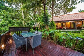 Infinity Jungle View Aashaya Villa Ubud