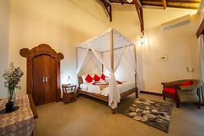 Infinity Jungle View Aashaya Villa Ubud