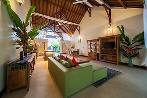 Infinity Jungle View Aashaya Villa Ubud