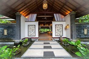 Infinity Jungle View Aashaya Villa Ubud