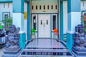 OYO 91731 Home Stay Elis Cateliya Syariah