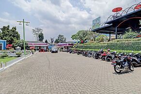 Super OYO Collection O 90617 Rumah Oma Opa Syariah