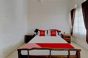 Super OYO Collection O 90617 Rumah Oma Opa Syariah