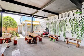 Super OYO Collection O 90617 Rumah Oma Opa Syariah