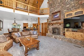 Timber Lodge - 5 Min to Shaver Lake!