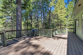 Timber Lodge - 5 Min to Shaver Lake!