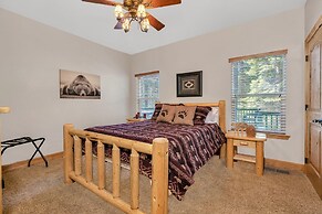 Timber Lodge - 5 Min to Shaver Lake!