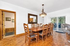 Timber Lodge - 5 Min to Shaver Lake!