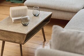 Spacious Apartment Saperów by Renters