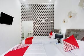 OYO 90124 Oemah Ratu Hostel Syariah