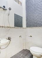 OYO 90124 Oemah Ratu Hostel Syariah