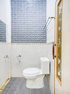 OYO 90124 Oemah Ratu Hostel Syariah