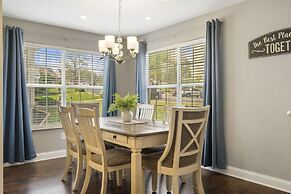 Tranquil Pondview Retreat - Balcony