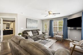 Tranquil Pondview Retreat - Balcony