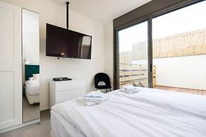 YalaRent Magdala Resort - Luxury Suites with Pool or Jacuzzi with Sea