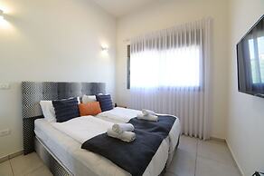 YalaRent Magdala Resort - Luxury Suites with Pool or Jacuzzi with Sea