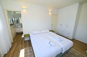YalaRent Magdala Resort - Luxury Suites with Pool or Jacuzzi with Sea