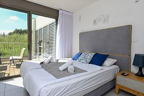 YalaRent Magdala Resort - Luxury Suites with Pool or Jacuzzi with Sea