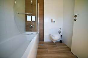 YalaRent Magdala Resort - Luxury Suites with Pool or Jacuzzi with Sea