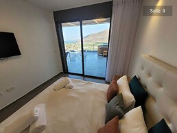 YalaRent Magdala Resort - Luxury Suites with Pool or Jacuzzi with Sea