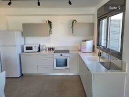 YalaRent Magdala Resort - Luxury Suites with Pool or Jacuzzi with Sea