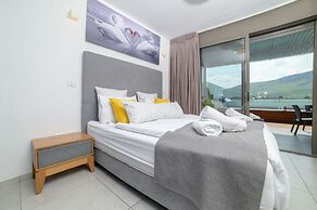 YalaRent Magdala Resort - Luxury Suites with Pool or Jacuzzi with Sea