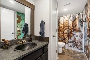 Time Traveler Suite - Private Balcony